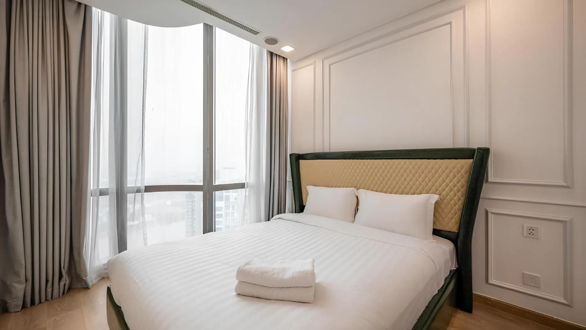 Aparthotel The Peninsula Landmark - Vinhomes Central Park Ho Chi Minh City