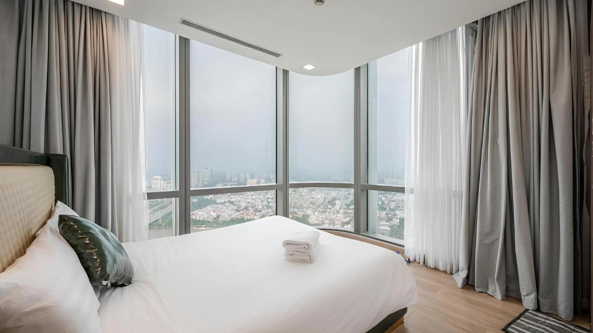Aparthotel The Peninsula Landmark - Vinhomes Central Park Ho Chi Minh City Vietnam