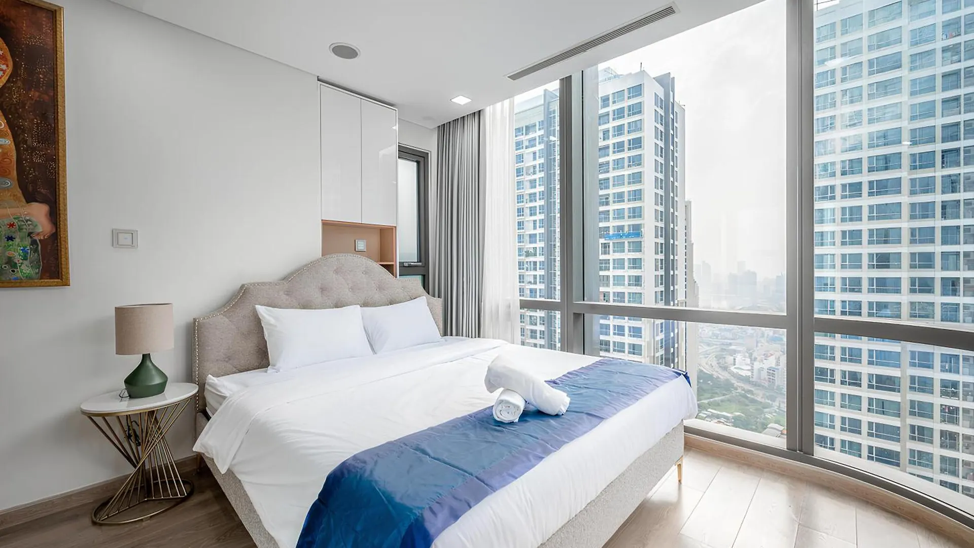 Aparthotel The Peninsula Landmark - Vinhomes Central Park Ho Chi Minh City Vietnam