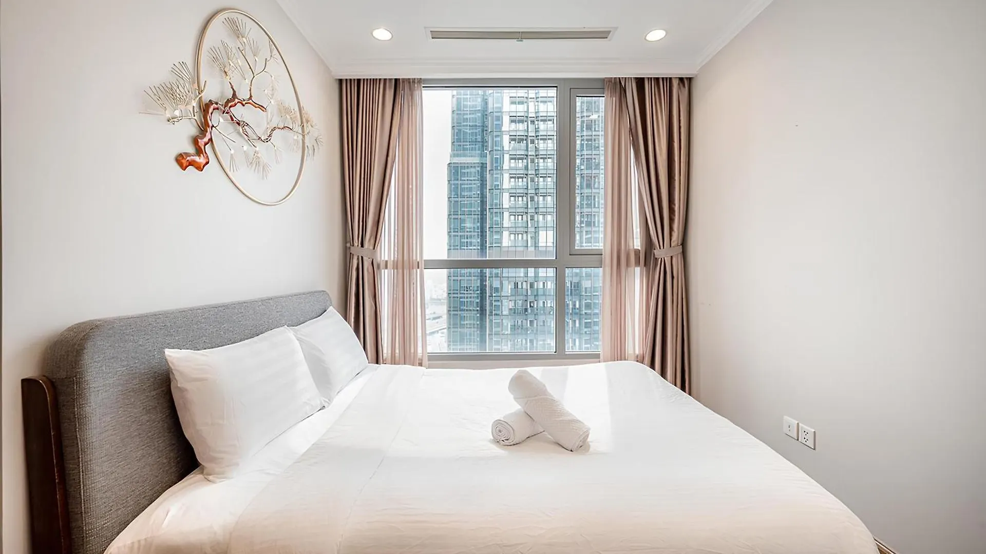 The Peninsula Landmark - Vinhomes Central Park Ho Chi Minh City