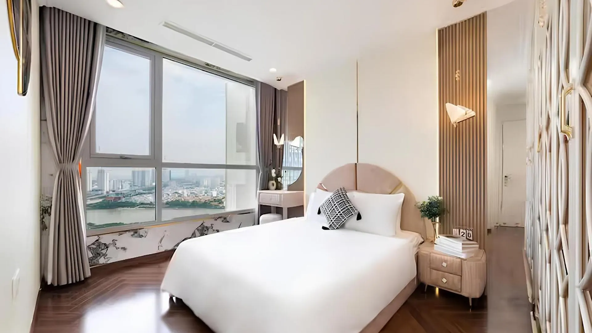 Aparthotel The Peninsula Landmark - Vinhomes Central Park Ho Chi Minh City Vietnam