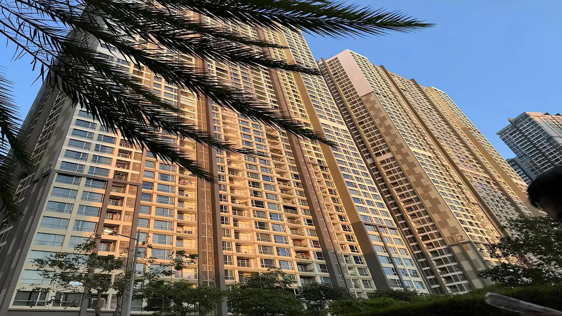The Peninsula Landmark - Vinhomes Central Park Ho Chi Minh City Aparthotel